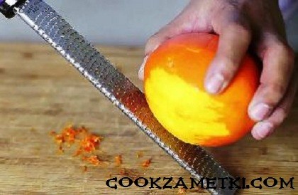 apelsinoviy-keks-v-multivarke1