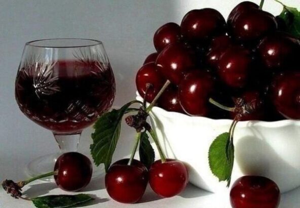 Вино из вишни – 4 рецепта в домашних условиях